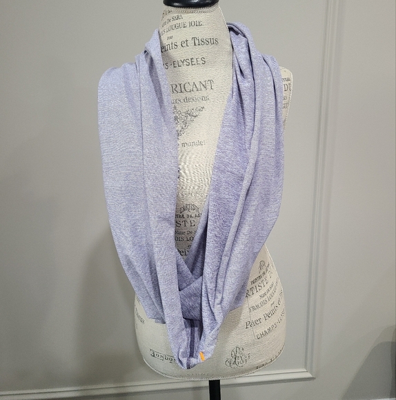 Lucy Elegant Lavender Scarf Sz.19×29 In. - Picture 1 of 7